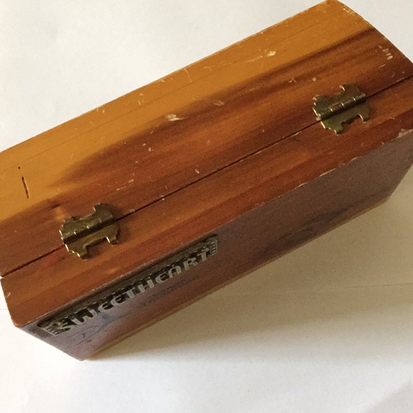 Vintage king Dominion sweetheart box - Picture 5 of 6